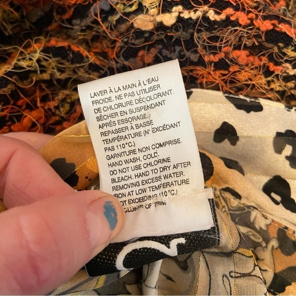 💥5/$25 Antels women’s animal print button up blouse in size 14 - Picture 9 of 9